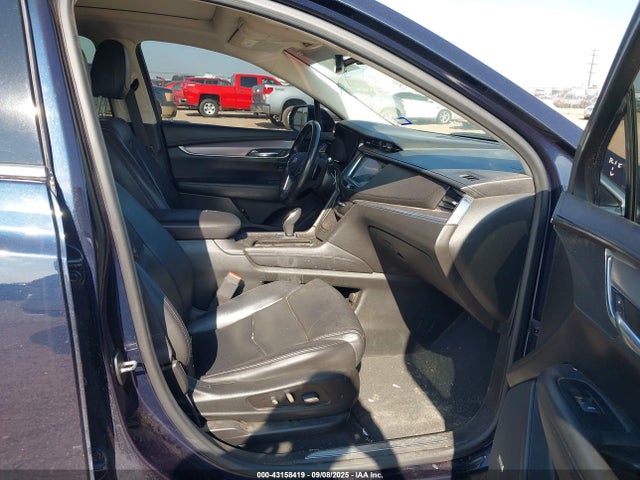 2017 CADILLAC XT5 1GYKNBRS8HZ191565 Photo 4