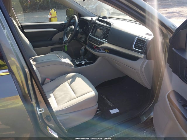 Toyota 2gr-fe 2015 5TDZKRFHXFS070565 Image 5