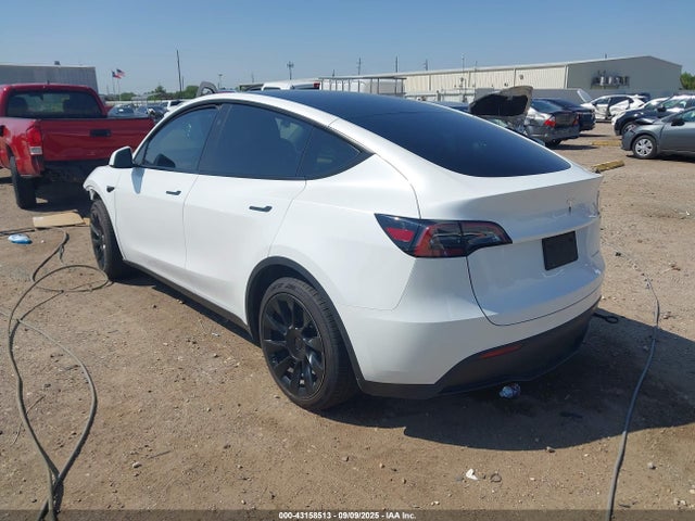 2023 TESLA MODEL Y 7SAYGDEE3PA143014 Photo 2
