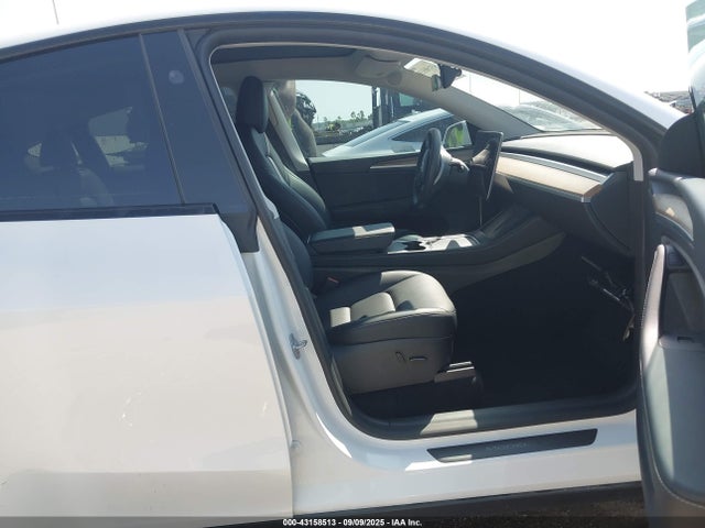 2023 TESLA MODEL Y 7SAYGDEE3PA143014 Photo 4