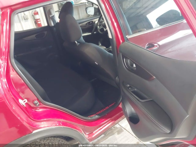 JN1BJ1CR7JW263397 Nissan 2018
