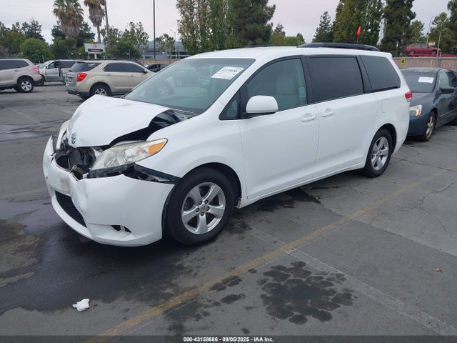 Toyota 2gr-fks 2014 5TDKK3DCXES467410 Image 2