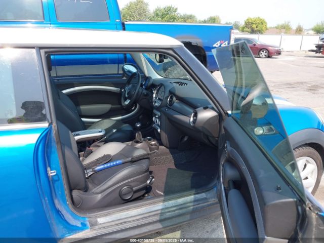 2007 MINI COOPER S WMWMF73557TL84184 Photo 4