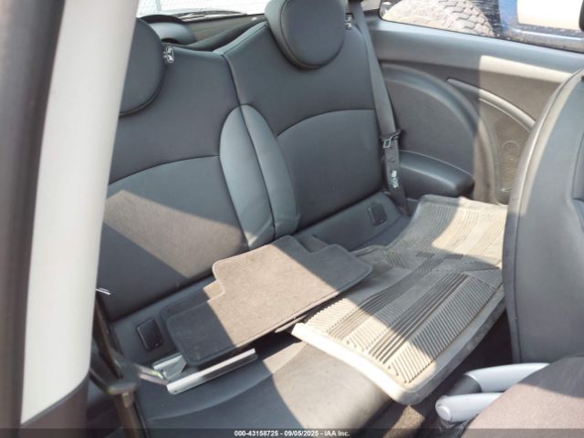 2007 MINI COOPER S WMWMF73557TL84184 Photo 7