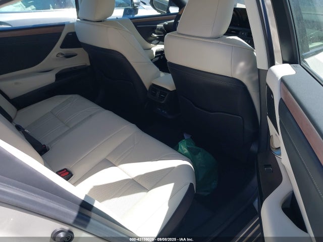 58AEA1C17RU049851 Lexus a25a-fxs, 3nm