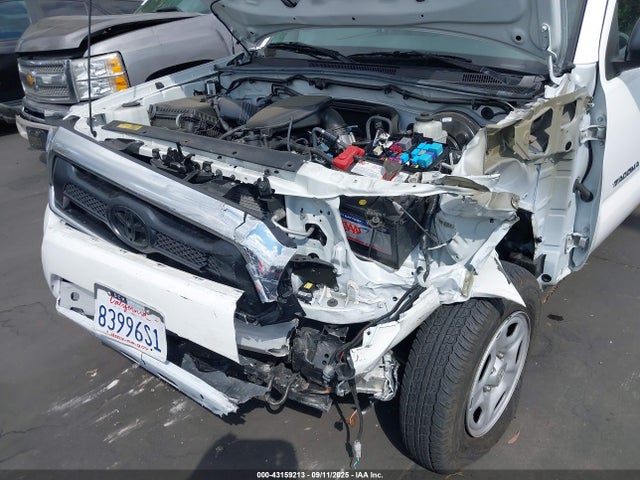 Toyota 2tr-fe 2015 5TFTX4CN0FX053465 Image 6