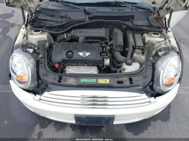 2010 MINI COOPER WMWMF3C54ATZ62663 Photo 9