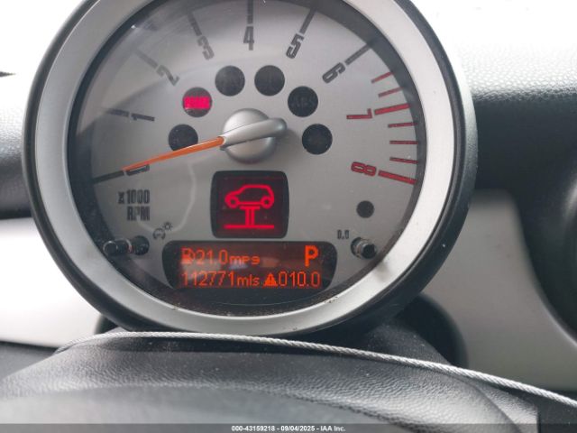 2010 MINI COOPER WMWMF3C54ATZ62663 Photo 6