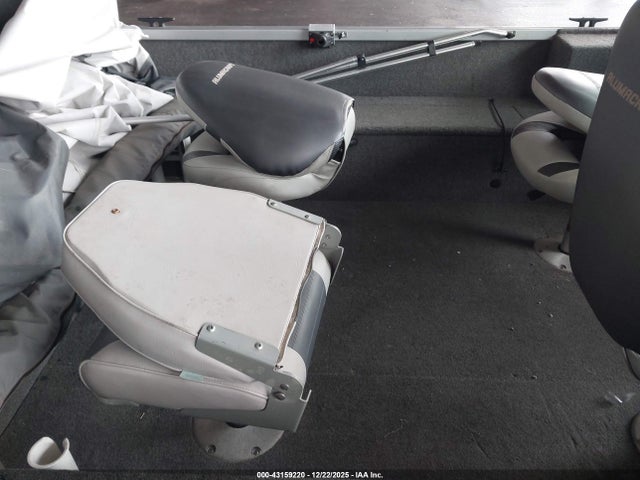 ACBV8460D414 Alumacraft 17&#039;