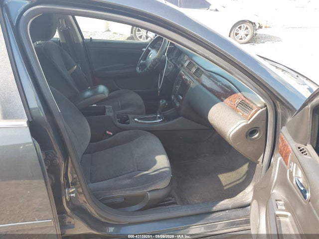 2G1WB5E37E1153175 Chevrolet Impala Limited Lt