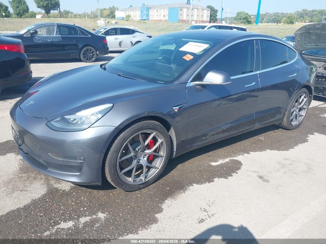 2019 TESLA MODEL 3 5YJ3E1EB3KF213978 Photo 1