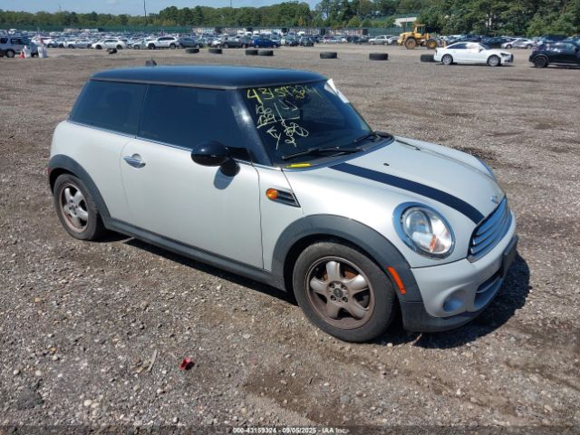 2011 MINI COOPER WMWSU3C53BT253642 Photo 0