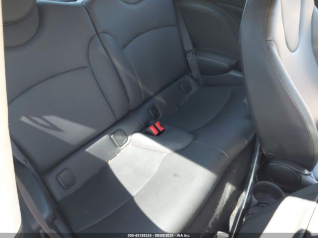 2011 MINI COOPER WMWSU3C53BT253642 Photo 7