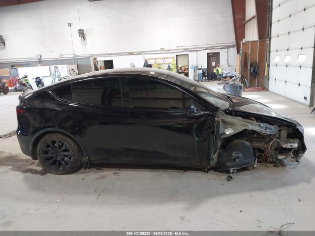 Tesla 2023 2023 7SAYGDEE2PF879073 Image 14