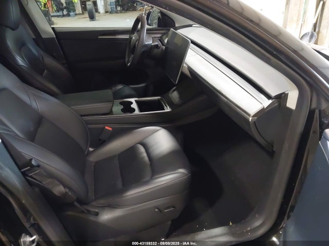 2023 TESLA MODEL Y 7SAYGDEE2PF879073 Photo 4