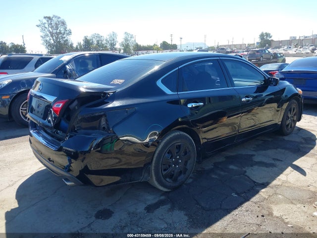 1N4AL3AP5HC217584 Nissan Altima