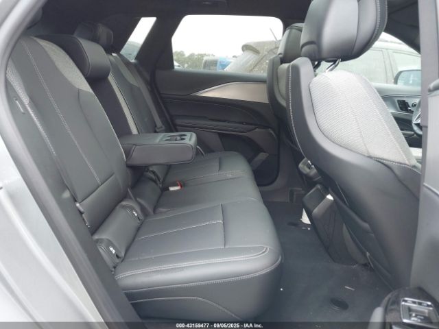 2024 CADILLAC LYRIQ 1GYKPMRKXRZ137630 Photo 7