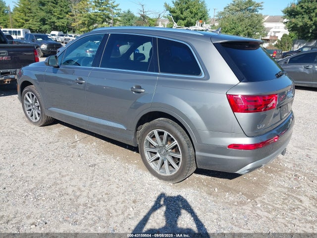 2017 AUDI Q7 WA1LAAF76HD034415 Photo 2
