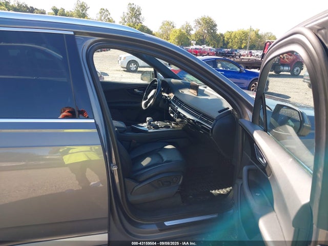 2017 AUDI Q7 WA1LAAF76HD034415 Photo 4