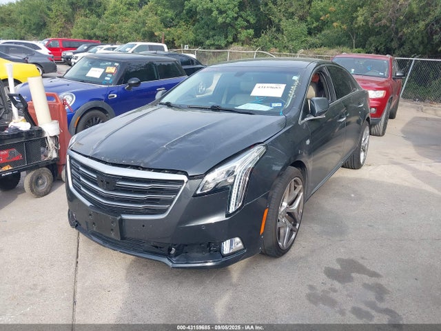2018 CADILLAC XTS 2G61M5S32J9161716 Photo 1