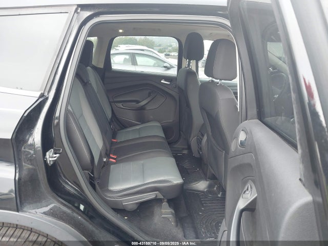 1FMCU9GX6GUA02553 Ford Escape