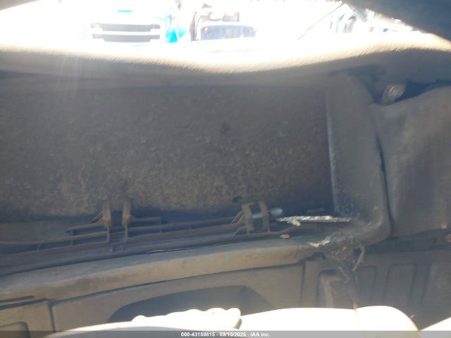43159815 :رقم المزاد ، 4V4NC9TJ25N370645 vin ، 2005 Volvo Vn Vnl مزاد بيع
