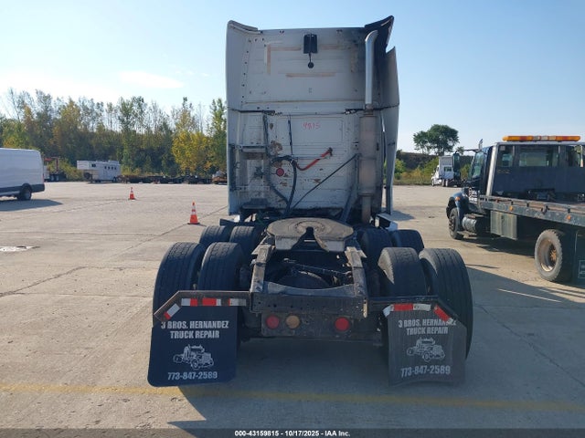 43159815 :رقم المزاد ، 4V4NC9TJ25N370645 vin ، 2005 Volvo Vn Vnl مزاد بيع