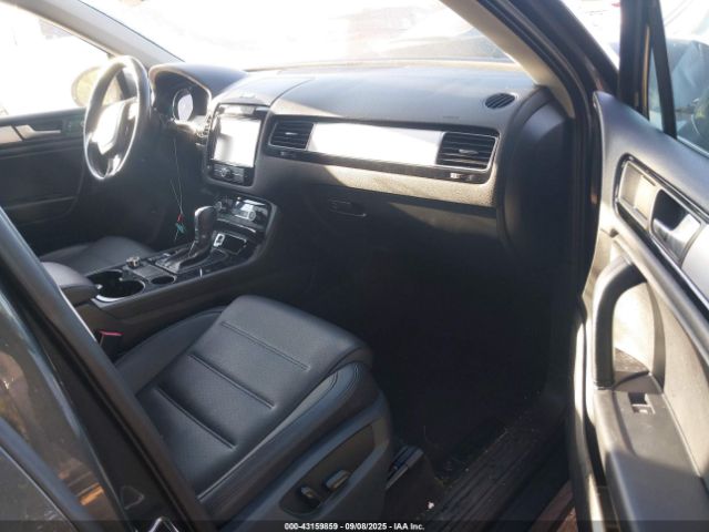 2012 VOLKSWAGEN TOUAREG WVGFF9BP7CD000058 Photo 4