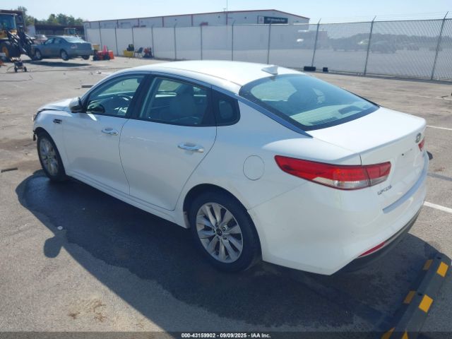 2016 KIA OPTIMA 5XXGU4L36GG066299 Photo 2