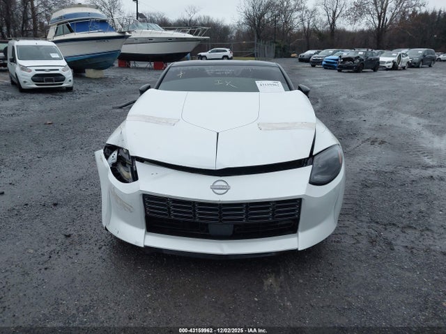 JN1BZ4BH4PM311977 Nissan Z