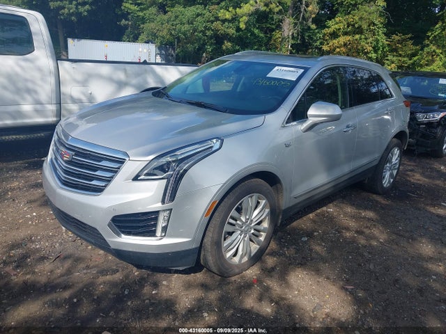 2019 CADILLAC XT5 1GYKNFRS0KZ133707 Photo 1