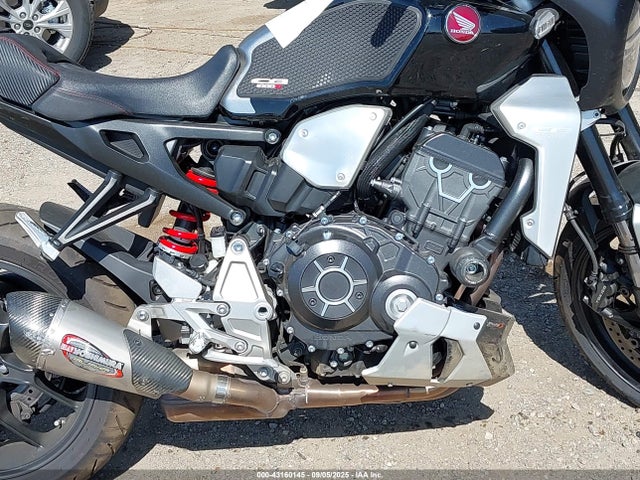 JH2SC8018JK000025 Honda Rc88e-6200001