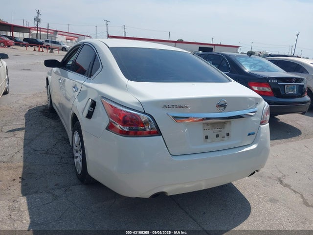 1N4AL3AP2EN211192 Nissan 2014