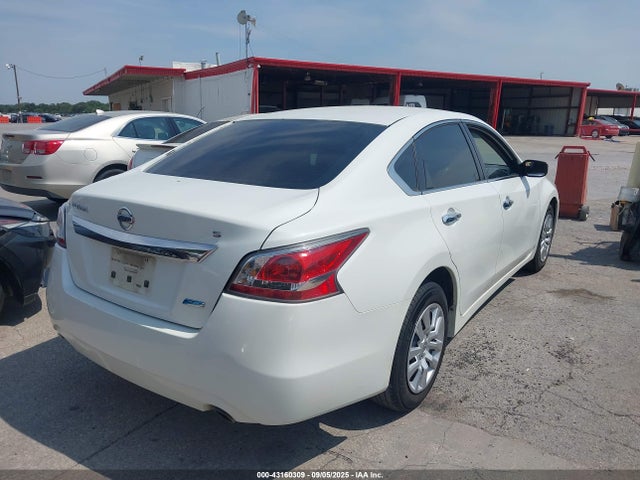 1N4AL3AP2EN211192 Nissan 2014