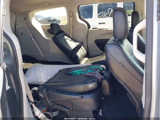 Chrysler Voyager 2020 2C4RC1DG9LR255185 Image 8