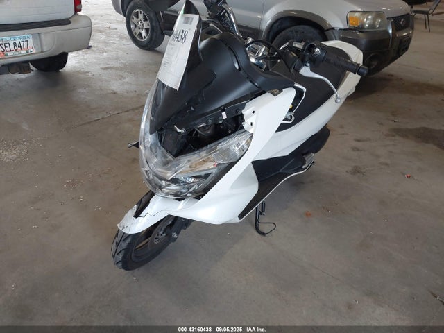 RLHKF180XJY301685 Honda Kf18e-5000001