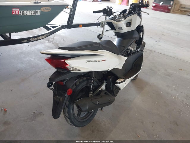RLHKF180XJY301685 Honda Kf18e-5000001