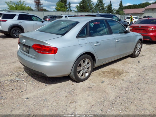 2011 AUDI A4 WAUDFAFL1BN042428 Photo 3