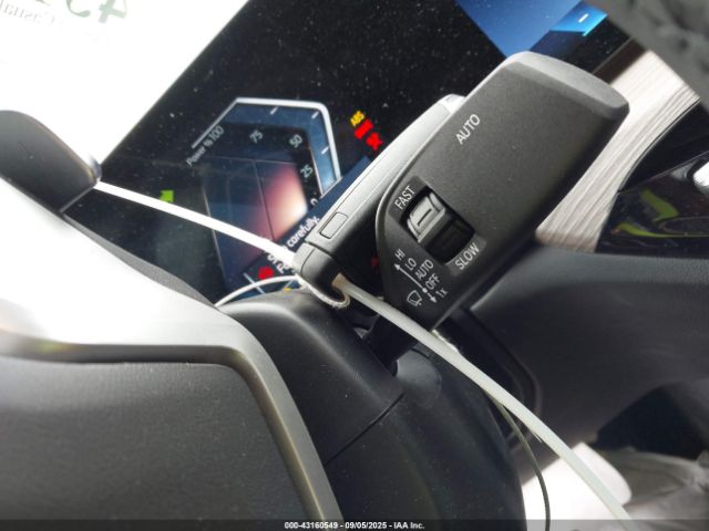 2025 BMW 3 SERIES 3MW89CW06S8F04799 Photo 10