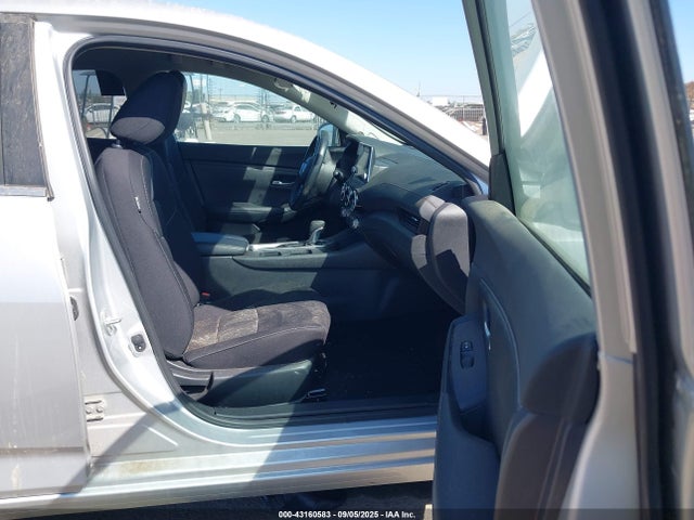 3N1AB8CV5MY293736 Nissan Sentra