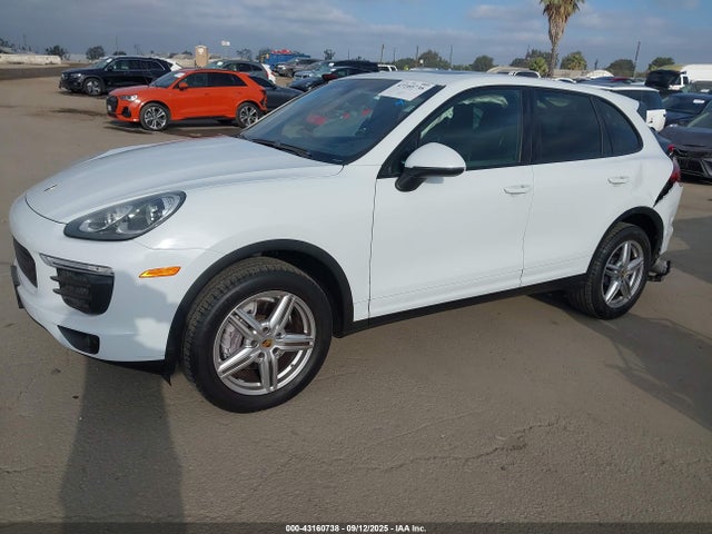 Porsche Cayenne 2016 WP1AA2A21GLA11027 Image 2