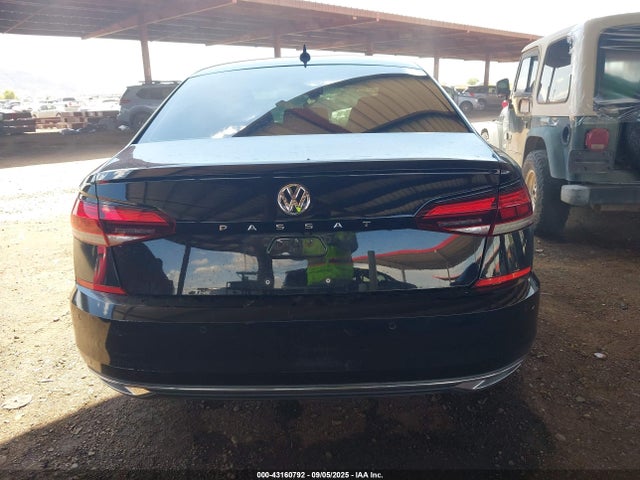 Volkswagen Passat 2020 1VWCA7A37LC003781 Image 17