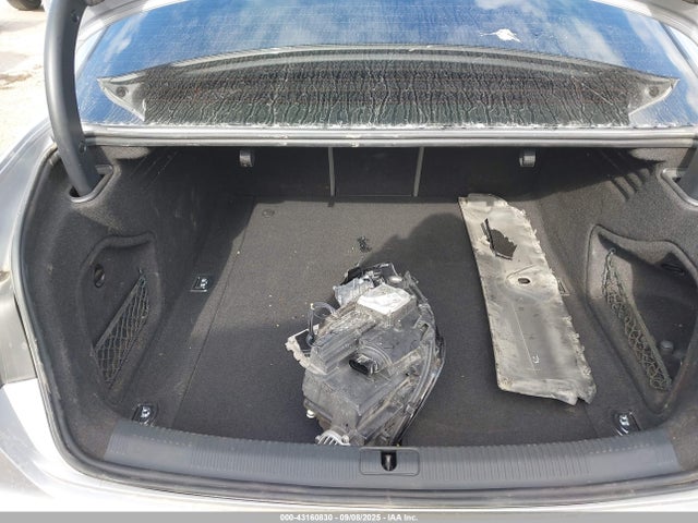 Audi A4 2017 WAUENAF48HN035985 Image 18