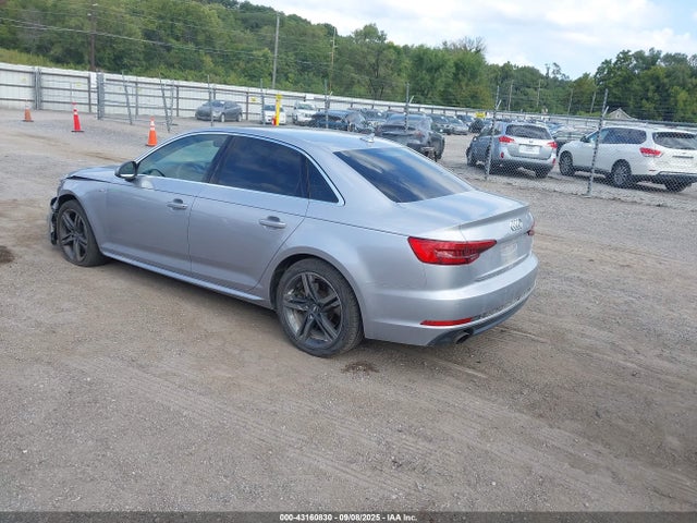 2017 AUDI A4 WAUENAF48HN035985 Photo 2