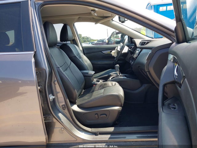 5N1AT2MVXGC821561 Nissan 2016