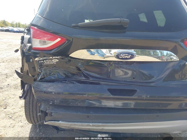 1FMCU9JXXFUA71933 Ford 2015