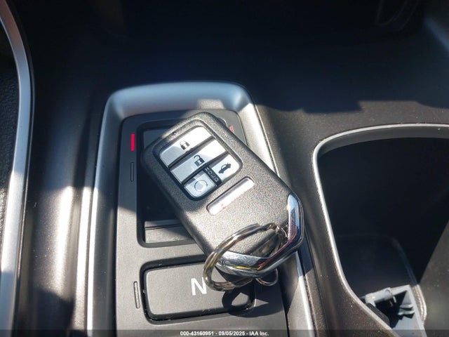 1HGCV3F29NA037768 Honda lfb2