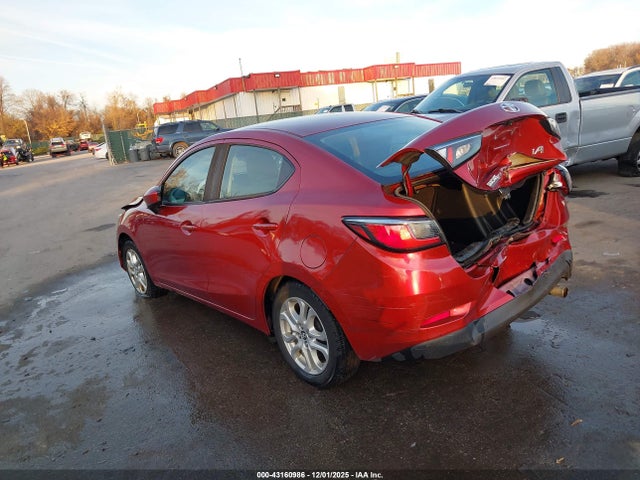 Продаж на аукціоні авто 2017 Toyota Yaris Ia, vin: 3MYDLBYV7HY165146, номер лоту: 43160986