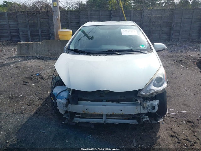 JTDKDTB37F1102338 Toyota 1nz-fxe+1lm