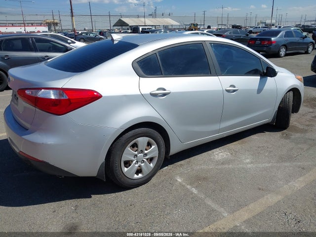 KIA dohc mpi nu 2015 KNAFX4A62F5394500 Image 4